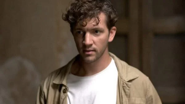 «Θα σου τινάξω τα μυαλά στον αέρα» - Τον απειλεί με όπλο! Τρόμος στο Μαύρο Ρόδο