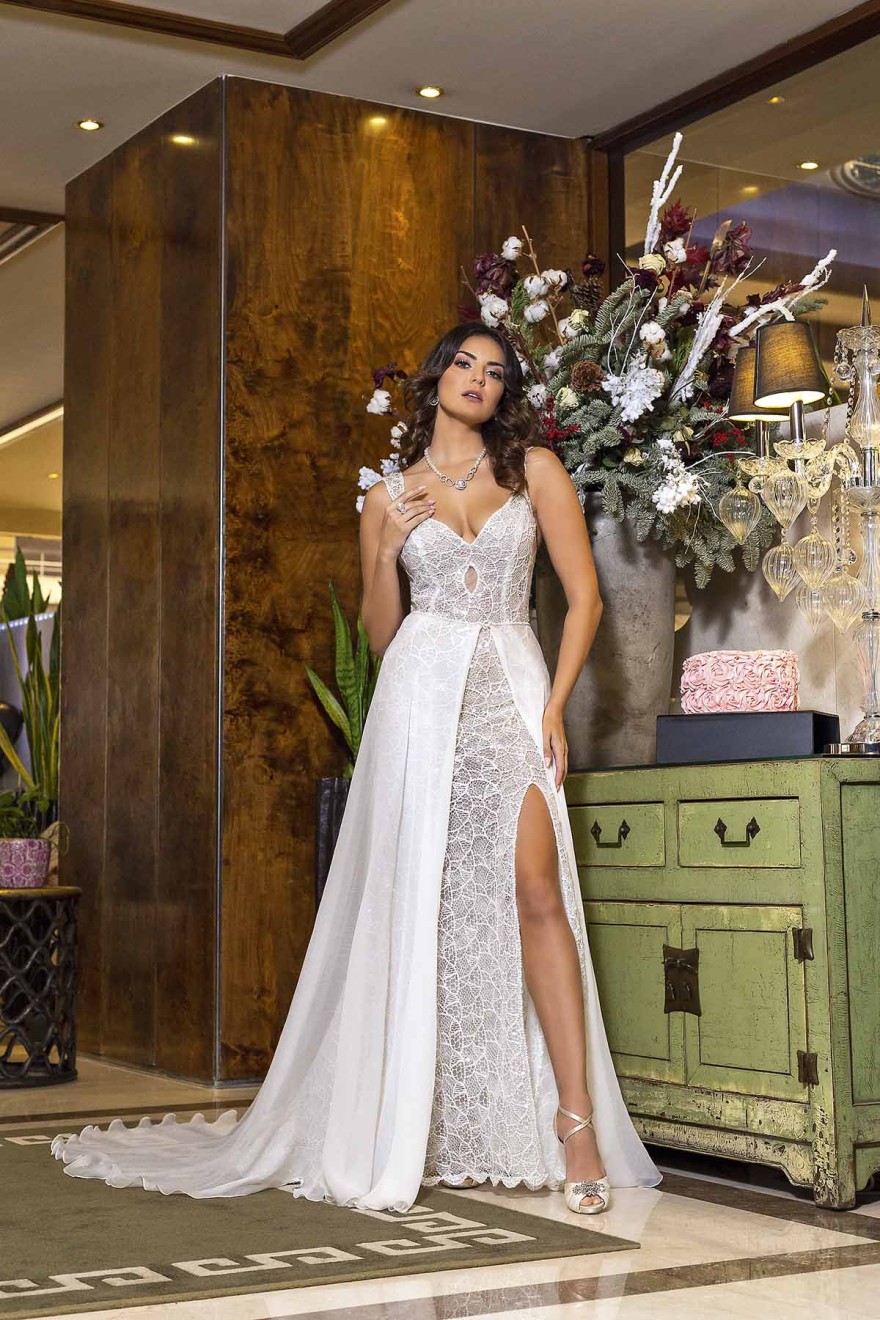 Βρισηίδα Ανδριώτου: Το κορίτσι του Survivor All Star διαλέγει νυφικό για τον γάμο της με τον Σπύρο Μαρτίκα (Βίντεο)