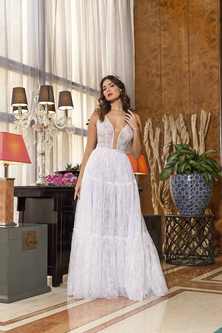 Βρισηίδα Ανδριώτου: Το κορίτσι του Survivor All Star διαλέγει νυφικό για τον γάμο της με τον Σπύρο Μαρτίκα (Βίντεο)