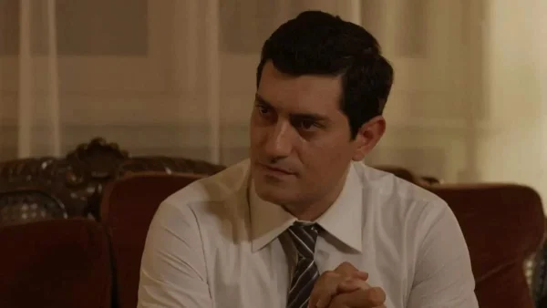 Παράδεισος των κυριών (2/2): O Ντίνος αντιμέτωπος με τον χειρότερό του εφιάλτη - Μπαίνει στο μαγαζί ο...