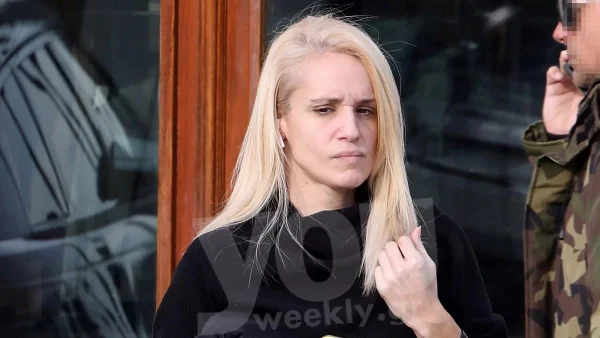 Έμεινε στη μέση του δρόμου με το αμάξι της - Γεμάτη νεύρα και θυμό η Κατερίνα Παναγοπούλου