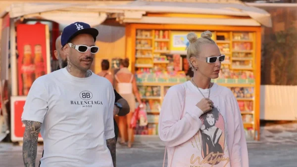 Άφησε το εσώρουχό της σπίτι - Ακραία αποκαλυπτική εμφάνιση από την Τάμτα