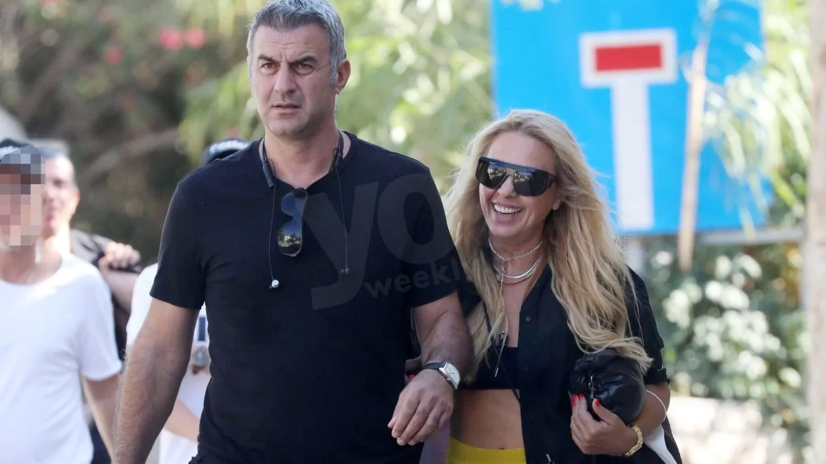 Τραϊανός Δέλλας: Γενέθλια για τον παλαίμαχο ποδοσφαιριστή - Η εμφάνιση του με την Γωγώ Μαστροκώστα