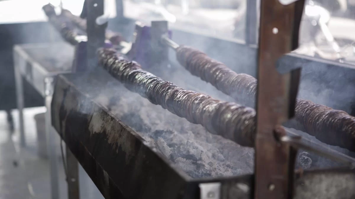 Καιρός: Με τι θερμοκρασίες θα τσικνίσουμε σήμερα 16/2 - Που θα σημειωθεί παγετός