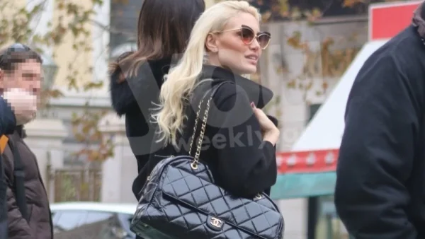 Με κοτσίδα μέχρι το πάτωμα και ένα ύφασμα γύρω από το κορμί της - "Χαμός" με την Αλεξάνδρα Παναγιώταρου πάνω στο άλογο