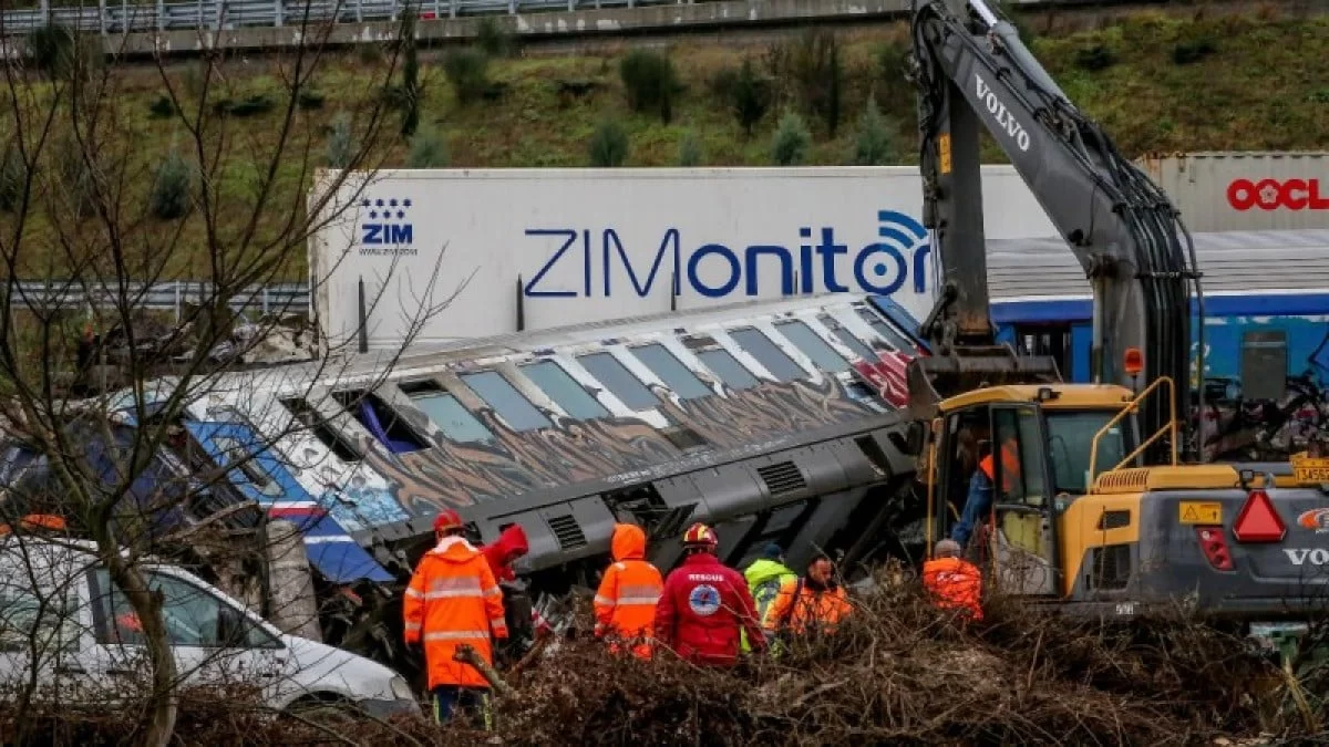 24ωρη απεργία ως ένδειξη πένθους για την τραγωδία στα Τέμπη - Σε σιωπηρή διαμαρτυρία καλούνται μαθητές και φοιτητές