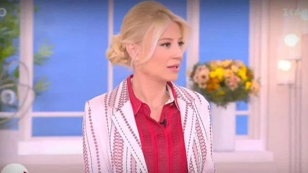 Πρωινό Μας: «Αφού έφτασα σήμερα καλά είμαι» - Τι συνέβη στην Φαίη Σκορδά πριν την έναρξη της σημερινής εκπομπής
