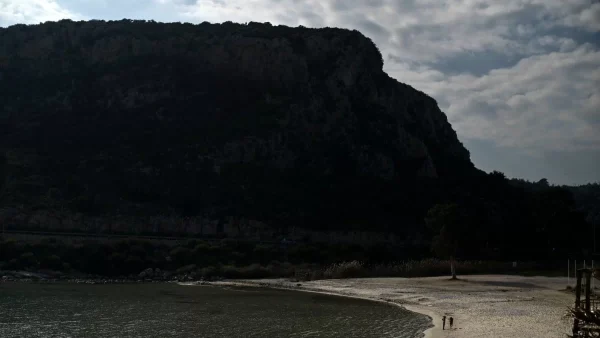 Καιρός 10/3: Τοπικές βροχές στα... - Προειδοποιεί η ΕΜΥ