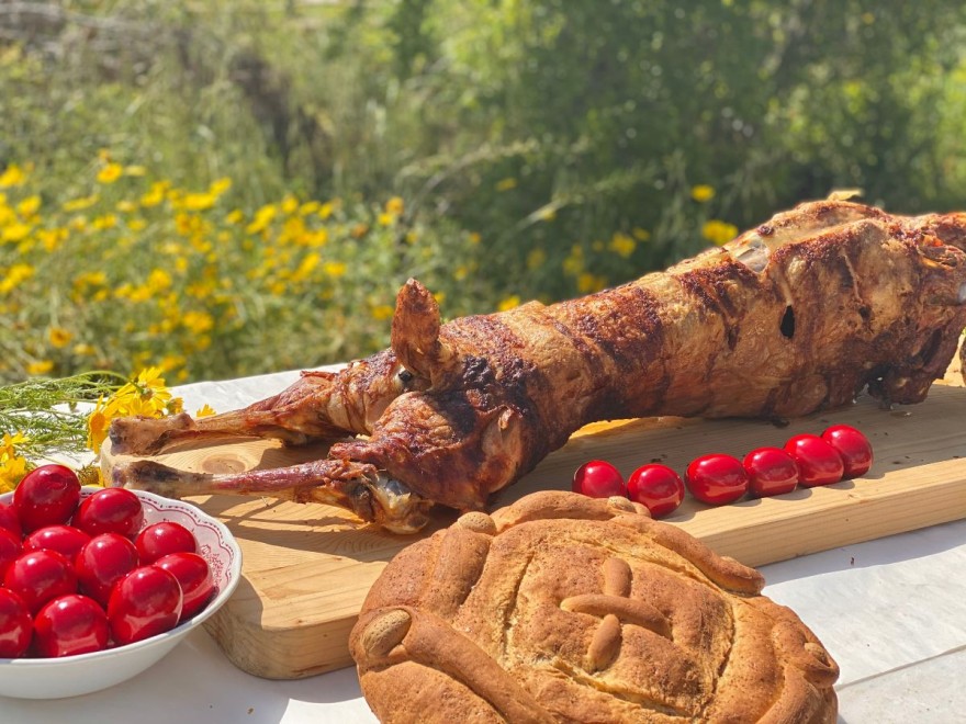 Πάσχα 2023: «Τα εντόσθια πρέπει να έχουν...» - 5 πράγματα που πρέπει να προσέξετε για να μην αγοράσετε «σάπιο» αρνί