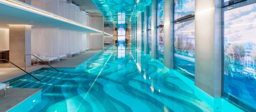 Στο Παρίσι Σπυροπούλου και Σταθοκωστόπουλος - Φωτογραφίες από το αριστοκρατικό ξενοδοχείο που διαμένουν