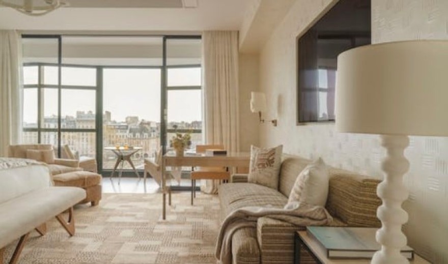 Στο Παρίσι Σπυροπούλου και Σταθοκωστόπουλος - Φωτογραφίες από το αριστοκρατικό ξενοδοχείο που διαμένουν