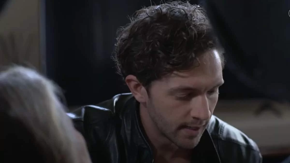 Μαύρο Ρόδο: «Κρίμα που δεν κράτησες το στόμα σου κλειστό» - Απόπειρα δολοφονίας στο αποψινό 6/3 επεισόδιο!