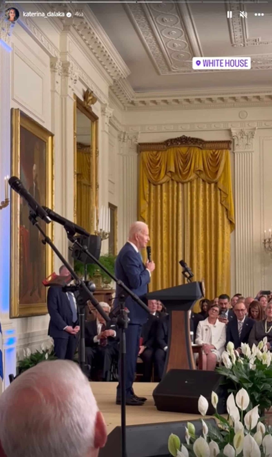 Η ανάρτηση της Δαλάκα μέσα από τον Λεύκό Οίκο