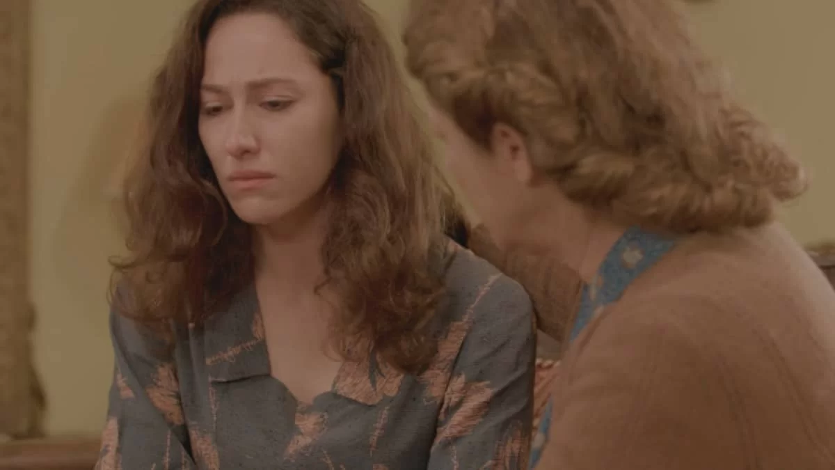 Έρωτας φυγάς (10/3): Η Άννα πηγαίνει στην εισαγγελέα και καταθέτει για τον βιασμό της