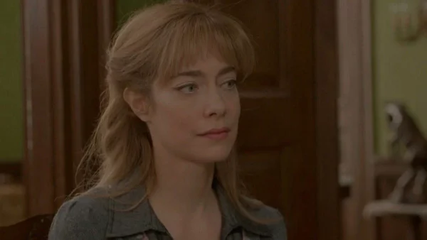 Έρωτας Φυγάς: Καρφώνεται στο δέντρο με το αυτοκίνητό της - Χαροπαλεύει στο νοσοκομείο η...