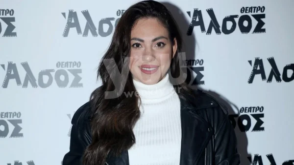 Με κίτρινο μπικίνι και κοιλιακούς να φαίνονται από μακριά - Το σώμα της Ευρυδίκης Βαλαβάνη 1,5 μήνα μετά το Survivor