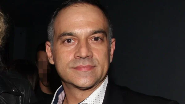 «Στους πόσους νεκρούς άραγε, θα πούμε φτάνει;» - Η όλο νόημα ανάρτηση του Κρατερού Κατσούλη για τα Τέμπη