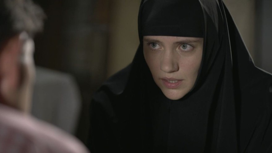 Χαμός στο Μαύρο Ρόδο - Ο Πέτρος ντύνεται καλόγρια και χωρίζει με την Ελισάβετ!