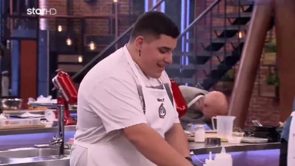 Masterchef 7: Ξεκαρδιστικό σκηνικό με το Μότο μότο - «Μ' αρέσει πολύ ο κύριος Κοντιζάς...»