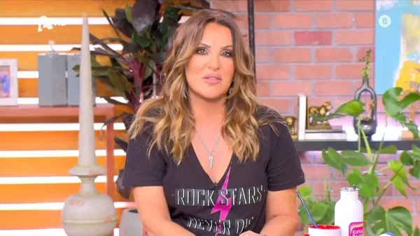 «Η εκπομπή μας ορφάνεψε...» - Μαγκωμένη η Ναταλία Γερμανού στον αέρα του ALPHA μετά την τραγωδία στα Τέμπη