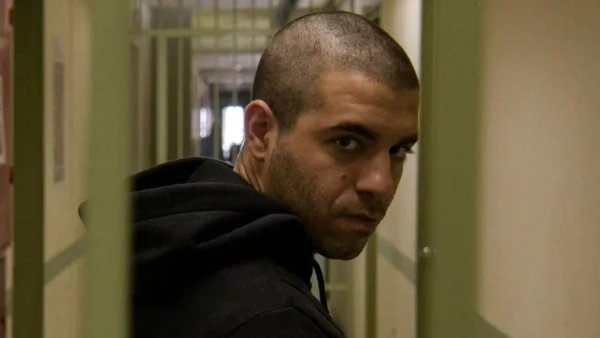 Παγιδευμένοι: Φρικιαστική ανατροπή! Ο Άγγελος αυτοκτόνησε - «Είμαι ο γιος του διαβόλου»