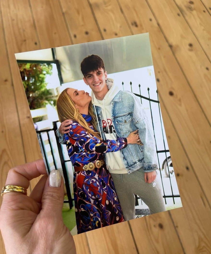 Ντορέττα Παπαδημητρίου γιος