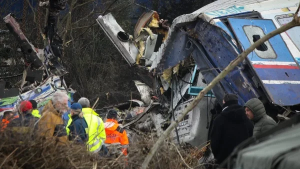 Τραγωδία Τέμπη: Δημοσία δαπάνη οι κηδείες των θυμάτων του πολύνεκρου δυστυχήματος