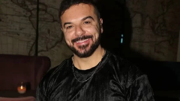 Survivor All Star: «Έχει τηλεφωνάκι εκεί μέσα» - Ο Τριαντάφυλλος αποκάλυψε κι άλλον παίκτη που παραβιάζει τους κανόνες