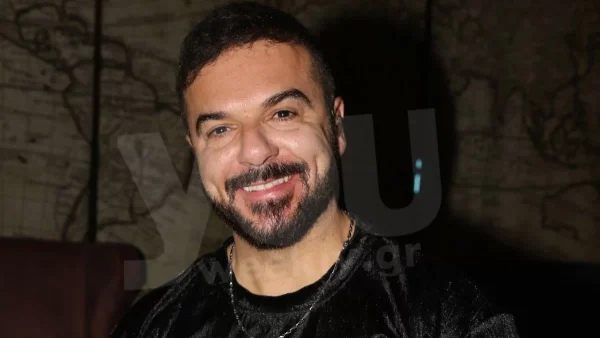 Οργισμένος ο Τριαντάφυλλος: «Να εξηγήσω τι γίνεται πριν τα συμβούλια;» - Απειλεί τον αρχισυντάκτη του Survivor All Star