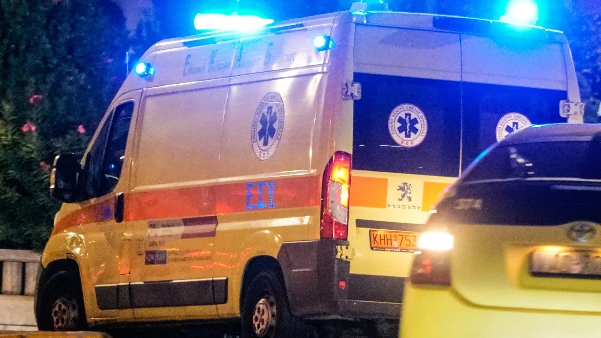 Ασύλληπτο τροχαίο στη Μεσογείων - Αυτοκίνητο παρέσυρε και σκότωσε πεζό