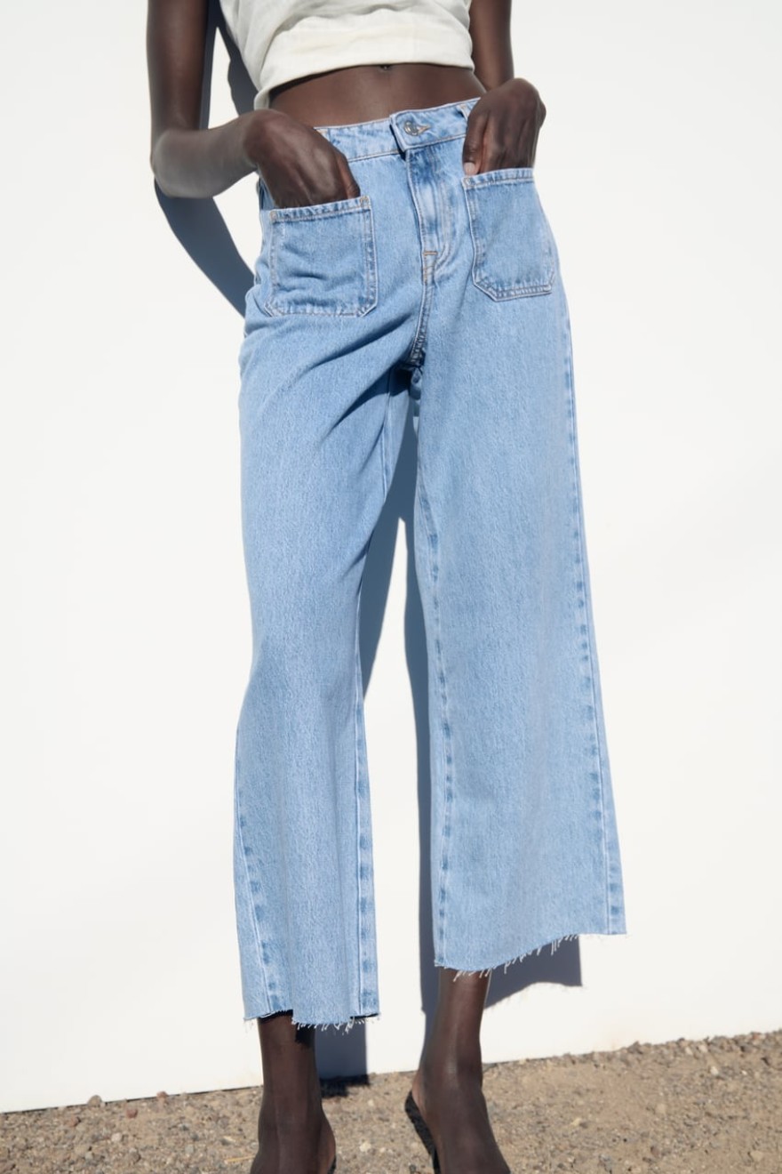 Τι 30, τι 40, τι 50: Το all day Zara τζιν των 25 ευρώ που ταιριάζει σε όλες τις ηλικίες 