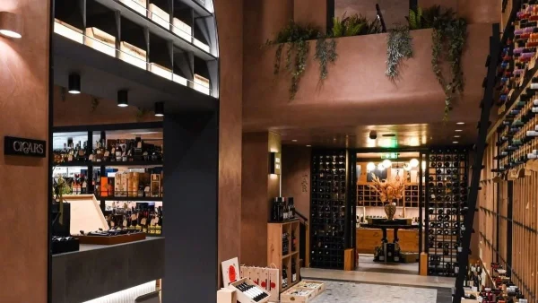 Η μεγαλύτερη γκάμα γεύσεων στο Zafiri Cava Deli!