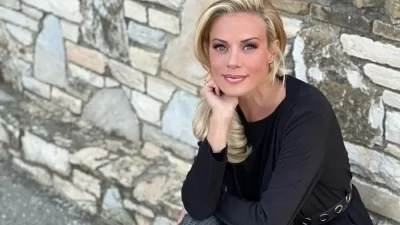 Το βρήκε στο καμαρίνι της - Το ιδιαίτερο δώρο που έλαβε η Ζέτα Μακρυπούλια για τη γιορτή της