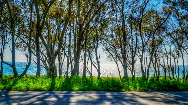 Καιρός Μ. Τετάρτη 12/4: Βελτιωμένος με τοπικές βροχές - Που θα φτάσει η θερμοκρασία