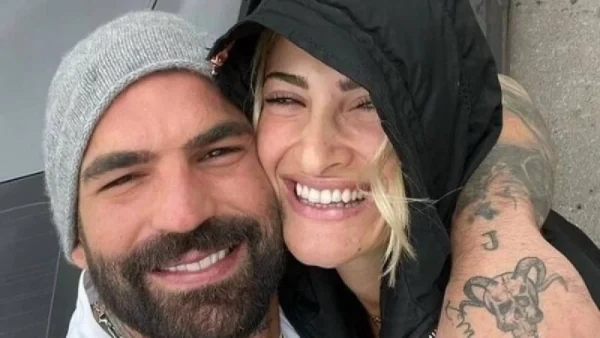 Δημήτρης Αλεξάνδρου: Της έκανε δώρο το ταξίδι - Οι αναρτήσεις της Ιωάννας Τούνη από την πρώτη απόδραση στο εξωτερικό μετά τη γέννα