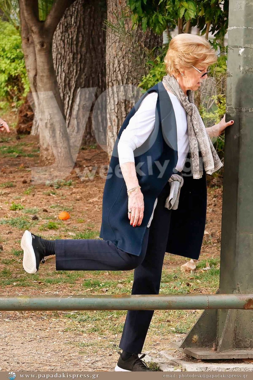 Παύλος και Νίκος: Πρώτο Πάσχα χωρίς τον πατέρα τους - Σούβλισαν κοκορέτσι και αρνί στη Νέα Υόρκη