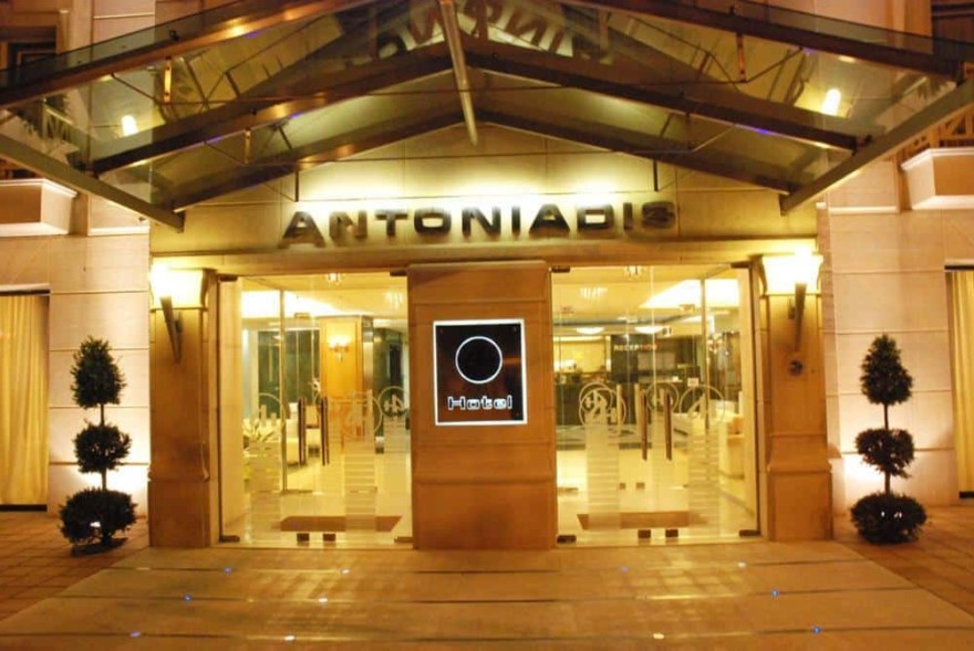 «Antoniadis Hotel»: Μια ευχάριστη και άνετη διαμονή - To 4 αστέρων ξενοδοχείο στην Καλαμπάκα