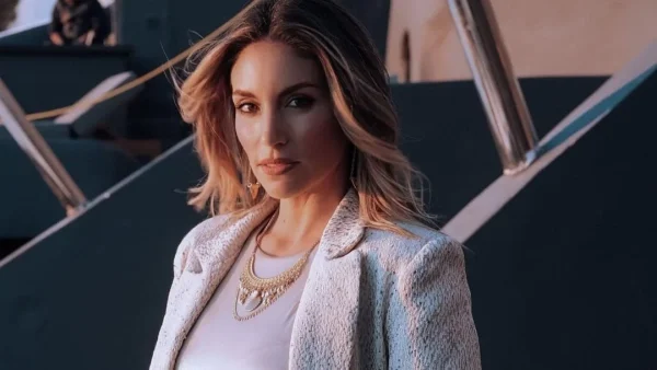 «Σε ποιον απευθύνεστε; Έλα Παναγία μου!» - Θύελλα αντιδράσεων με τη νέα ανάρτηση της Αθηνάς Οικονομάκου