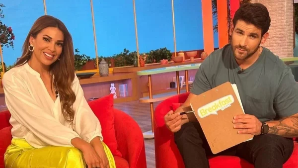 Αποχωρεί από το Breakfast at star και ανακοινώθηκε μέσα από το instagram