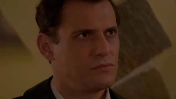 Έρωτας Φυγάς (24/4): «Δεν θέλω να σε ξαναδώ στα μάτια μου» - Τον χωρίζει οριστικά