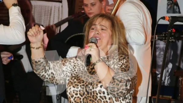 «Είχαν πειραχτεί τα νεύρα μου» - Το ξεκαθάρισμα της Έφης Θώδη για τη νοσηλεία σε ψυχιατρείο