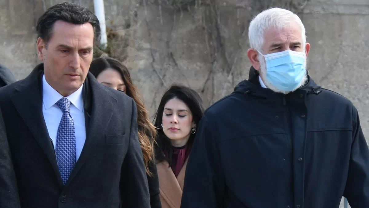 Μυστήριο με την μόνιμη κατοικία του Φιλιππίδη: "Οι ένοικοι διαμαρτυρήθηκαν στην αστυνομία" - Ξέσπασε ο Δημητρακόπουλος