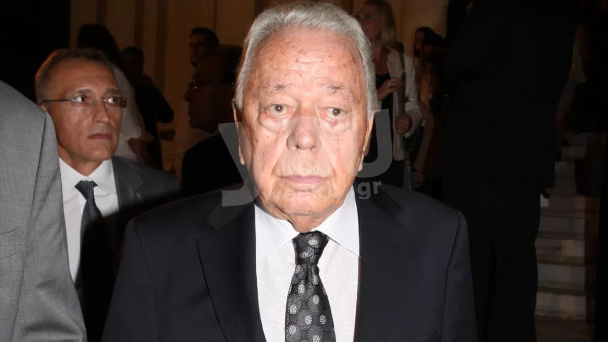 Πέθανε ο γνωστός εκδότης Γιώργος Μπόμπολας