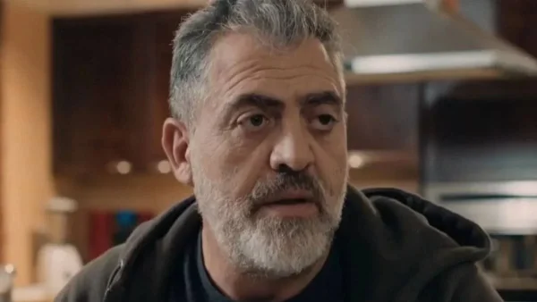 Η Γη της Ελιάς: Ξανά φονιάς ο Δημοσθένης! Τον βγάζει από την μέση με συνοπτικές διαδικασίες