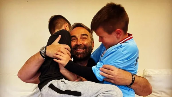 Ρίγη συγκίνησης με την ανάρτηση του Γρηγόρη Γκουντάρα - Φωτογραφίες από το πατρικό του στο Χαλάνδρι