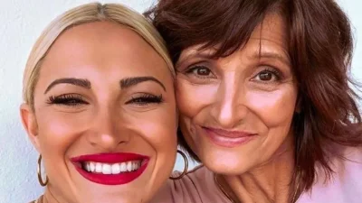 «Ένας χρόνος ακριβώς χωρίς εσένα» - Η σπαρακτική ανάρτηση της Τούνη για τη μητέρα της με τον 1ο υπέρηχο του γιου της