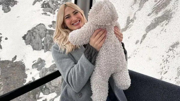 Θηλάζει τον γιο της μες το Εθνικό μουσείο του Κάιρο - Το νέο βίντεο της Ιωάννας Τούνη από τις διακοπές της