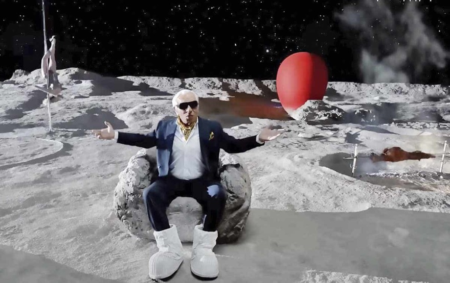 Τάσος Μπουγάς για διαφήμιση Jumbo: «Μπορεί να αντέδρασαν κάποιοι, μπροστά μου όμως κανείς!