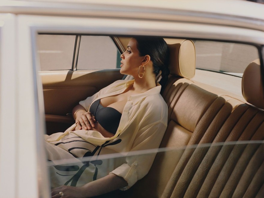 FLEX SMART: Η πολυαγαπημένη σειρά της Triumph επιστρέφει δυναμικά με μια νέα... flexible προσθήκη!