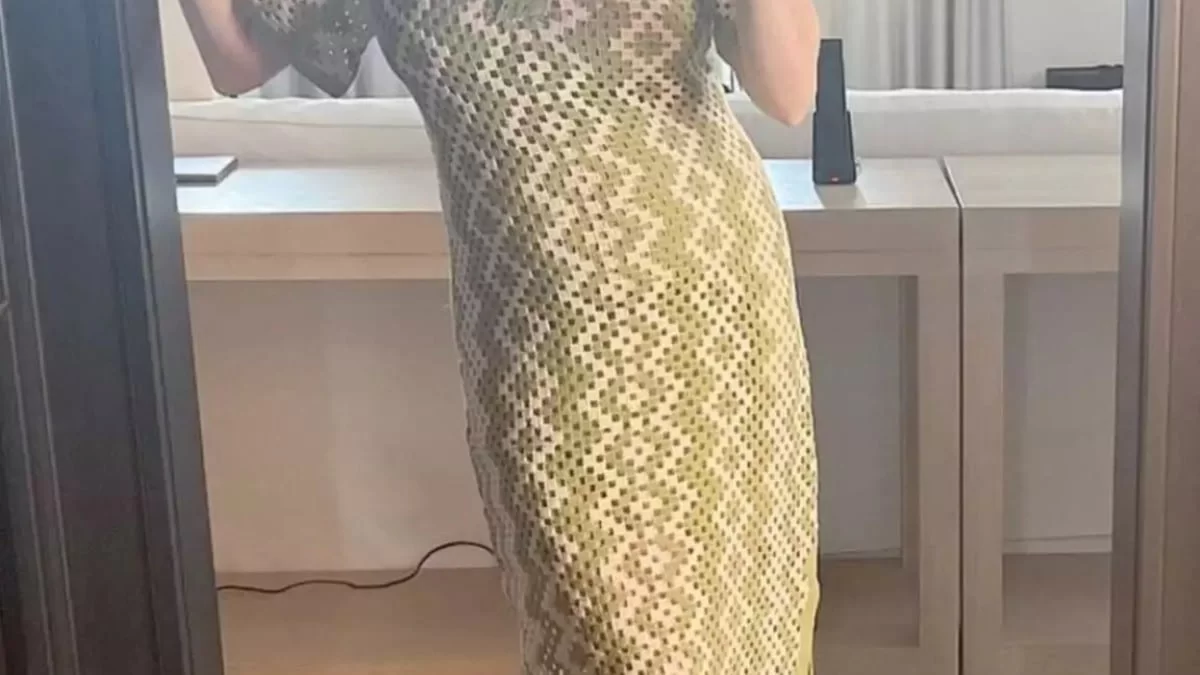 Ανακοίνωσε την εγκυμοσύνη της πριν λίγες εβδομάδες και τώρα δημοσίευσε την πρώτη φωτογραφία με φουσκωμένη κοιλιά